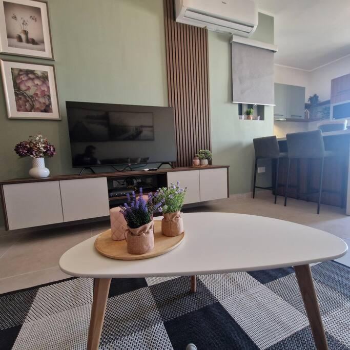 סיינט פול ביי Centrally Located, Well Equipped, Stylish Flat. מראה חיצוני תמונה