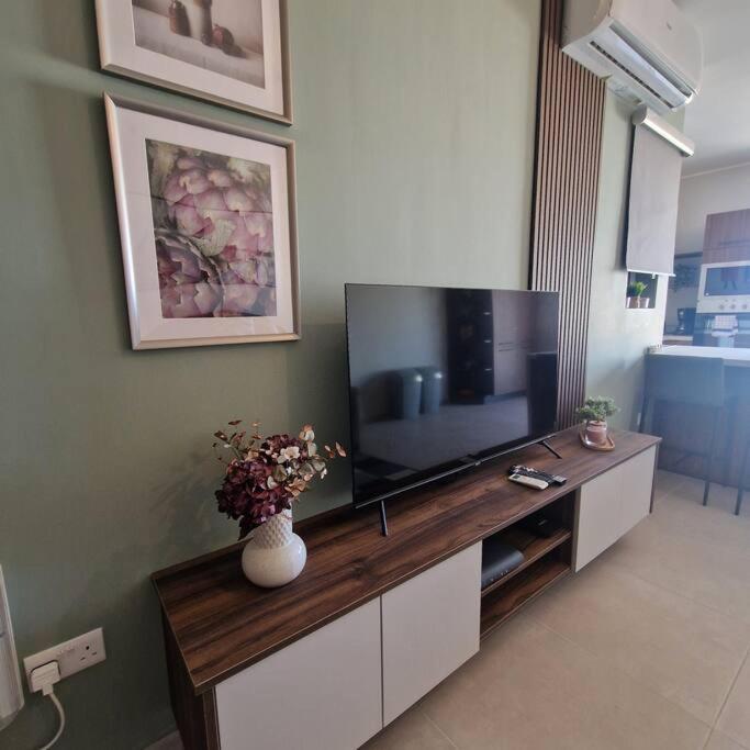 סיינט פול ביי Centrally Located, Well Equipped, Stylish Flat. מראה חיצוני תמונה