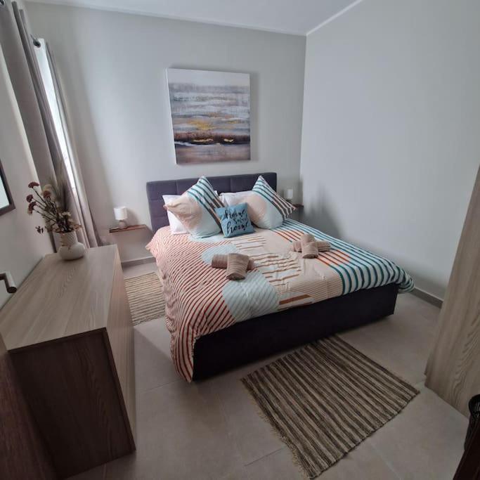סיינט פול ביי Centrally Located, Well Equipped, Stylish Flat. מראה חיצוני תמונה