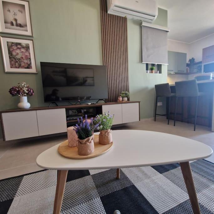 סיינט פול ביי Centrally Located, Well Equipped, Stylish Flat. מראה חיצוני תמונה