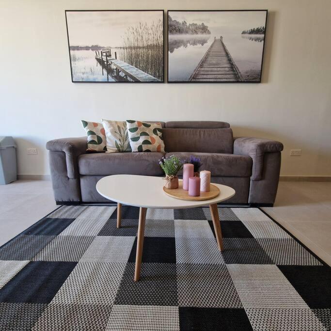 סיינט פול ביי Centrally Located, Well Equipped, Stylish Flat. מראה חיצוני תמונה