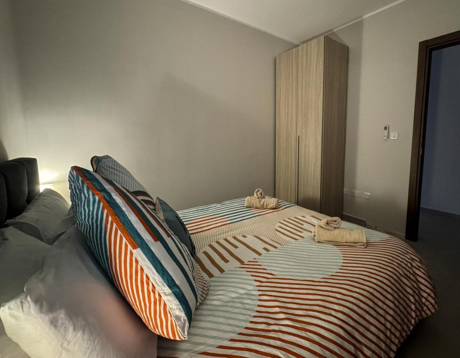 סיינט פול ביי Centrally Located, Well Equipped, Stylish Flat. מראה חיצוני תמונה