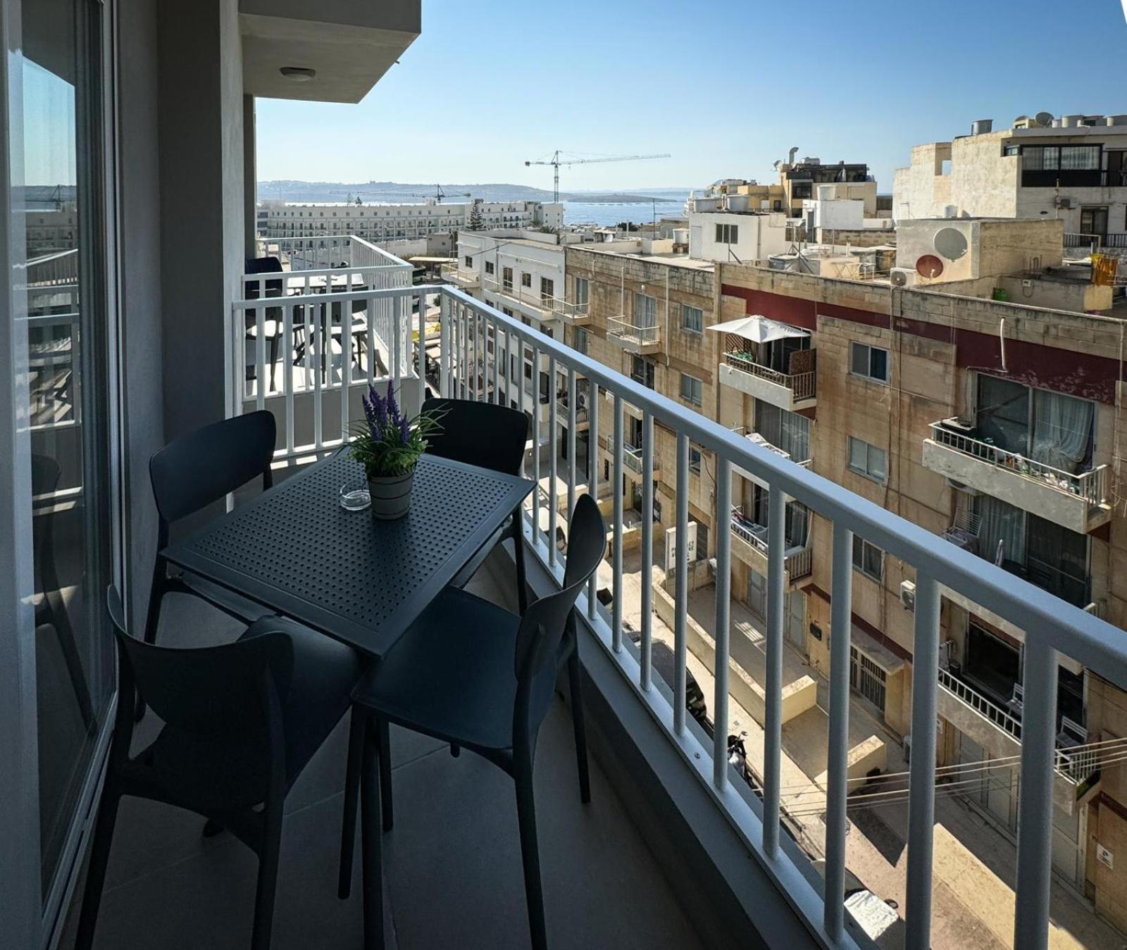 סיינט פול ביי Centrally Located, Well Equipped, Stylish Flat. מראה חיצוני תמונה
