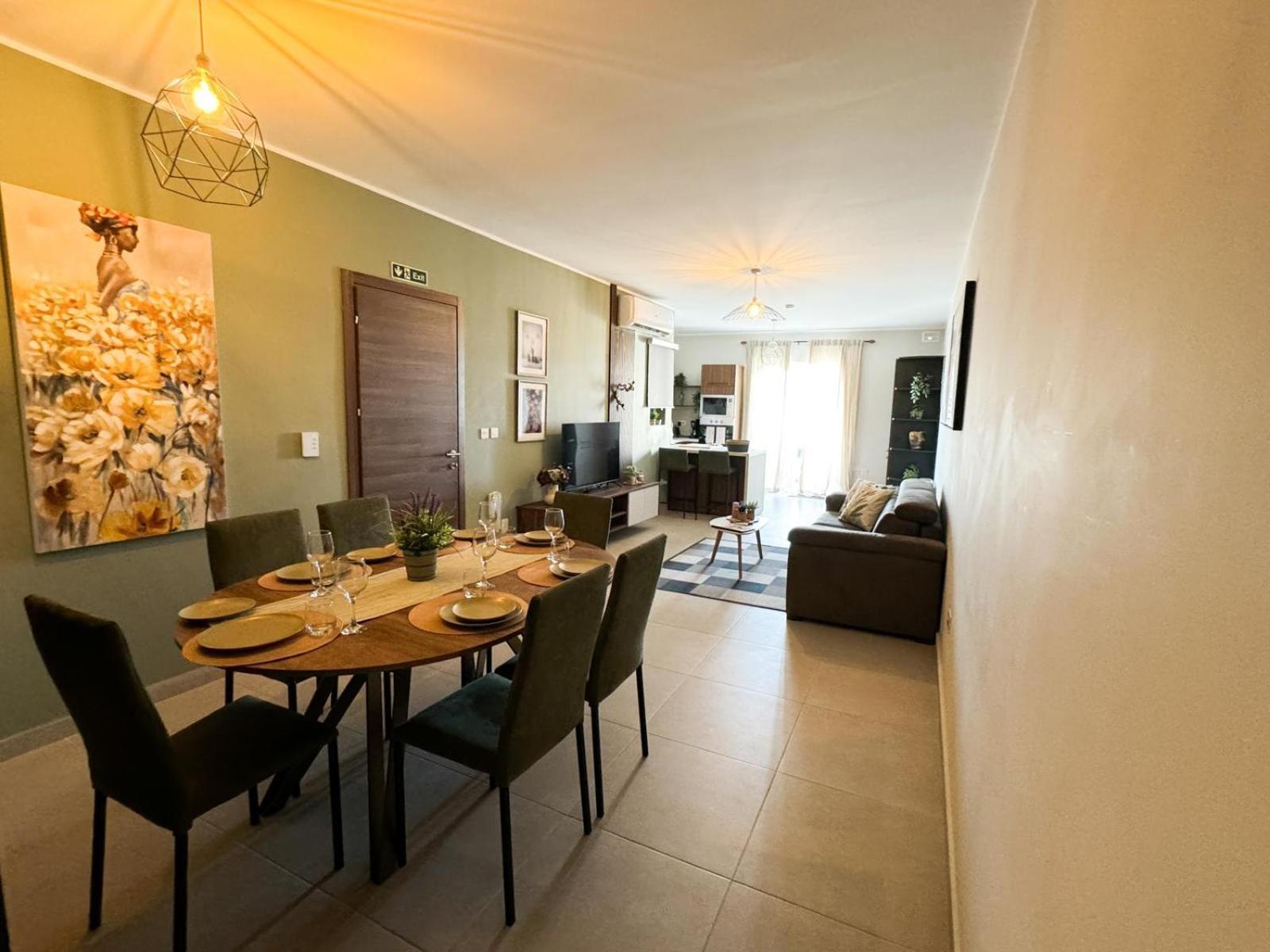 סיינט פול ביי Centrally Located, Well Equipped, Stylish Flat. מראה חיצוני תמונה