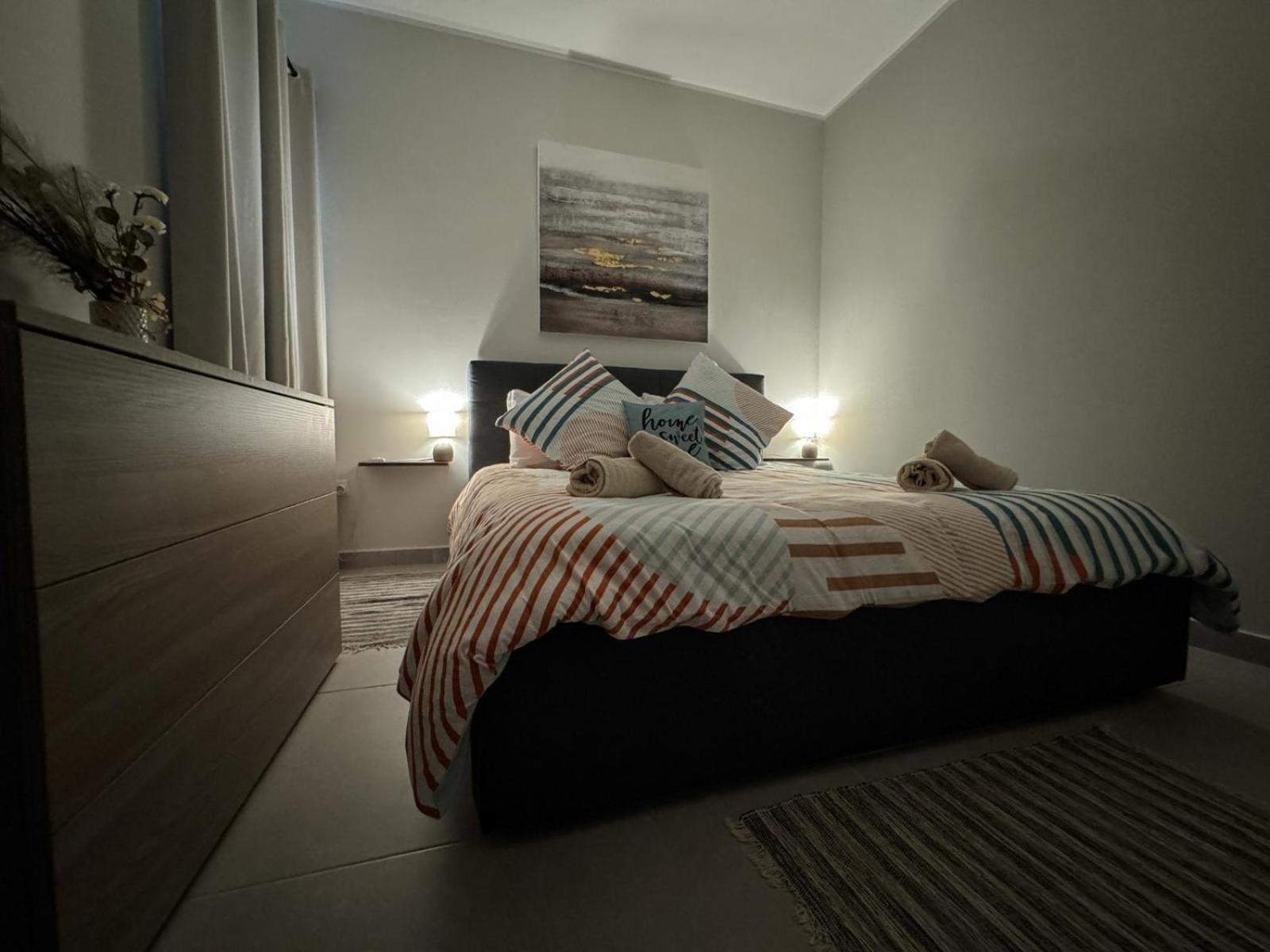 סיינט פול ביי Centrally Located, Well Equipped, Stylish Flat. מראה חיצוני תמונה